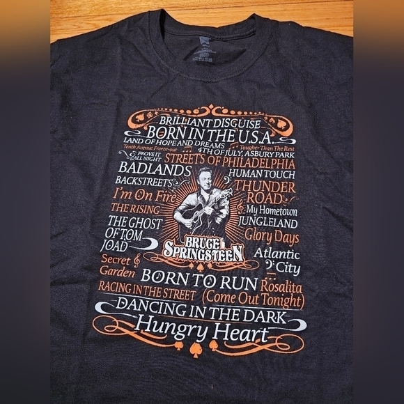 Born to Run Bruce Springsteen T-shirt Hungry Heart - Picture 1 of 4